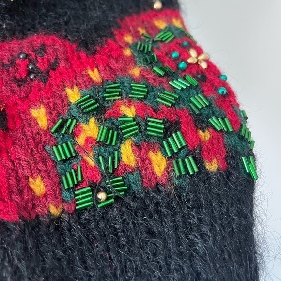 The Eagles Eye Vintage Black Red Festive Beaded Hand Knit Wool/Mohair Sweater - Picture 9 of 9